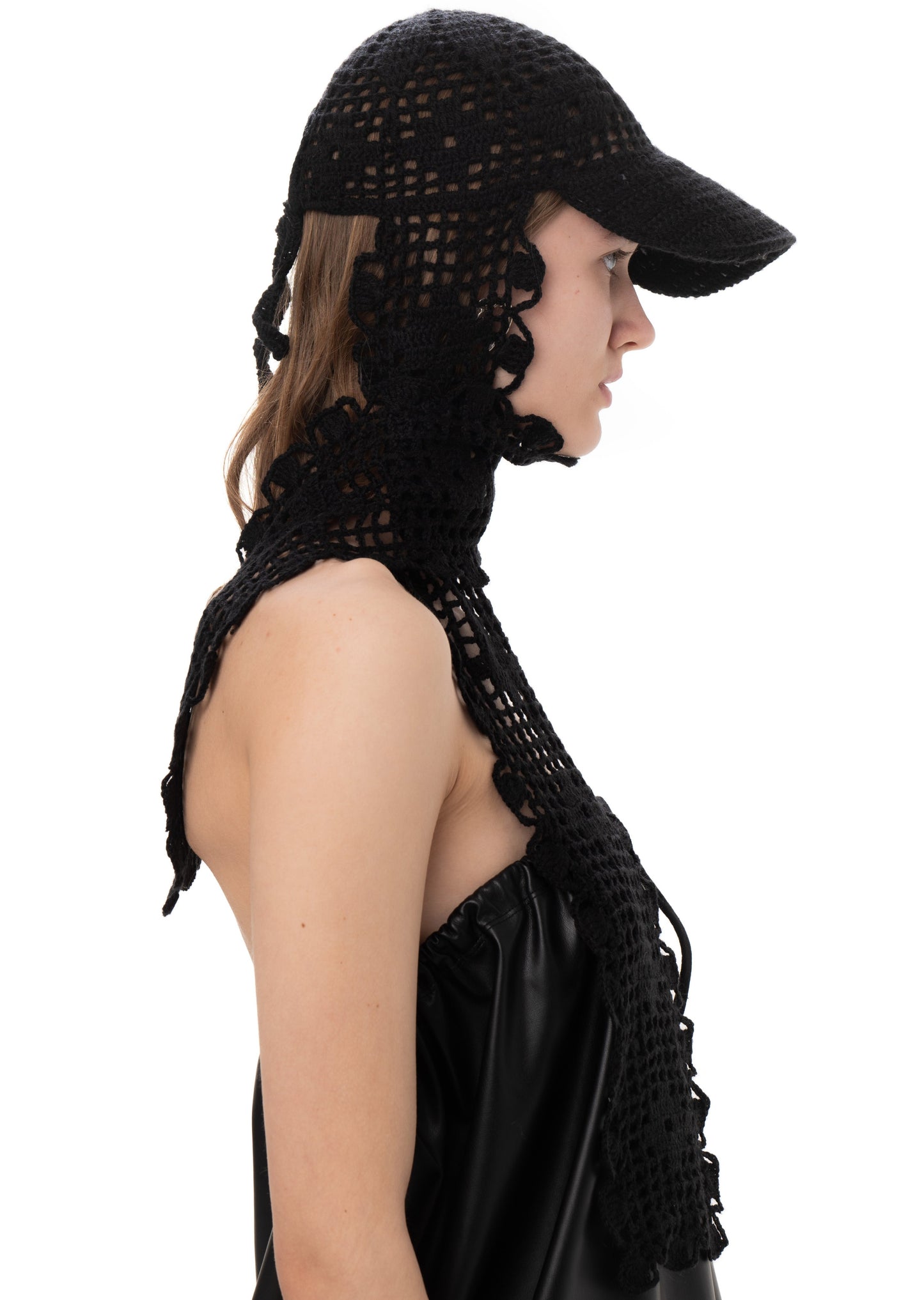CROCHET SCARF CAP IN BLACK