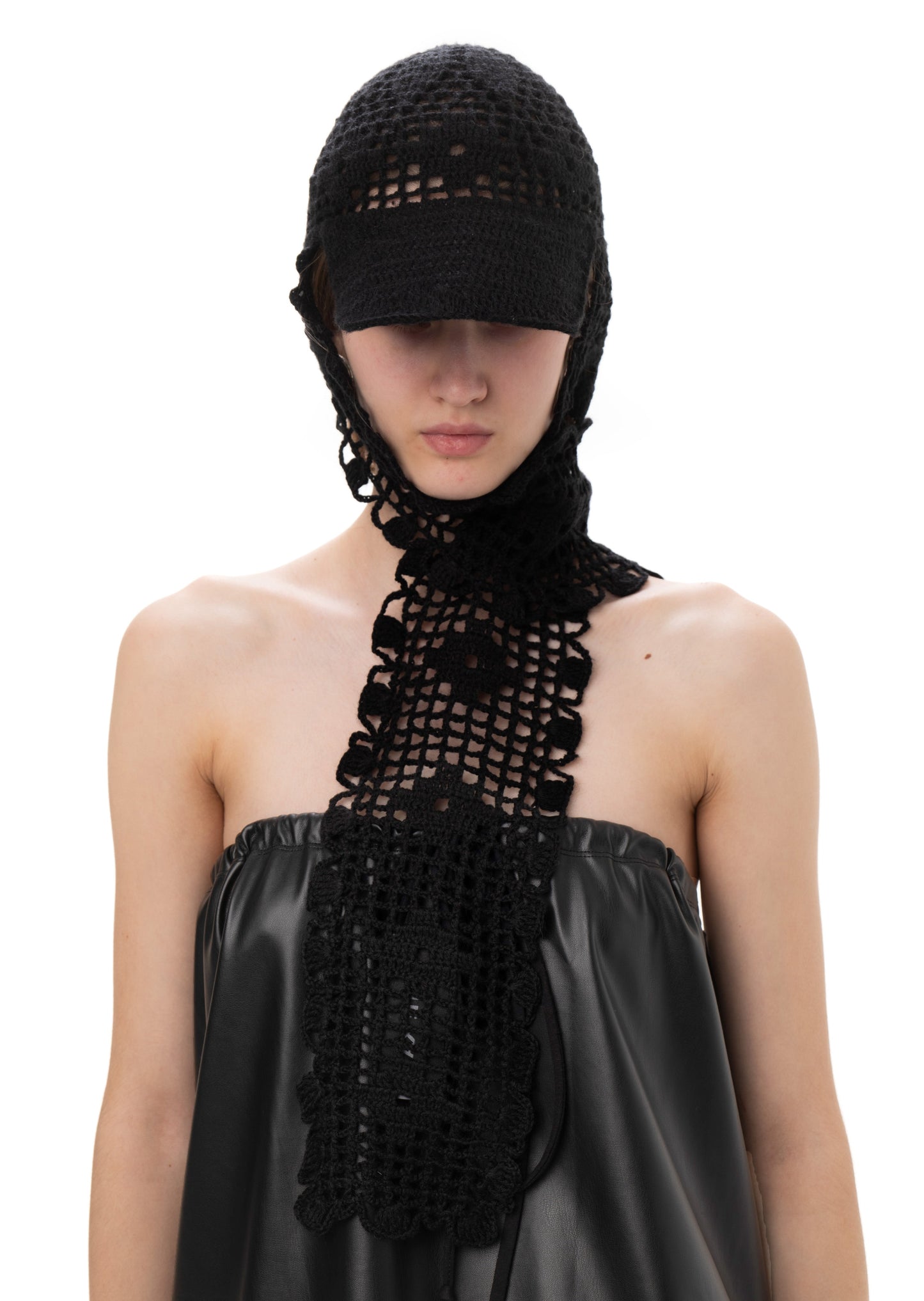 CROCHET SCARF CAP IN BLACK