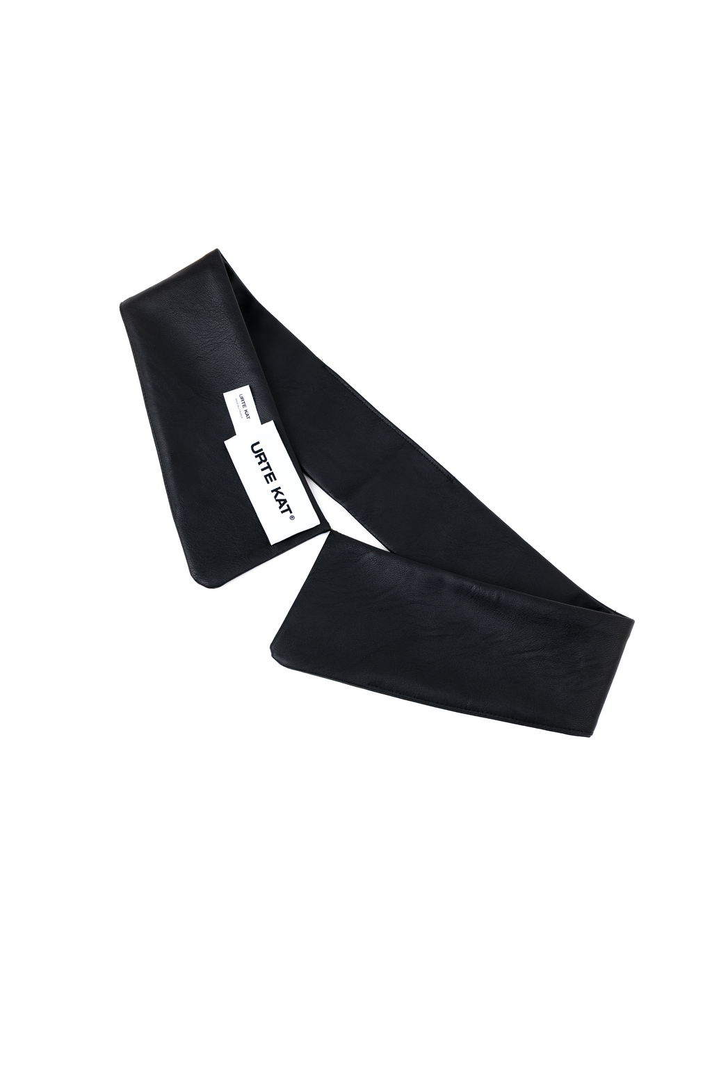 ROUNDED COLLAR BLACK