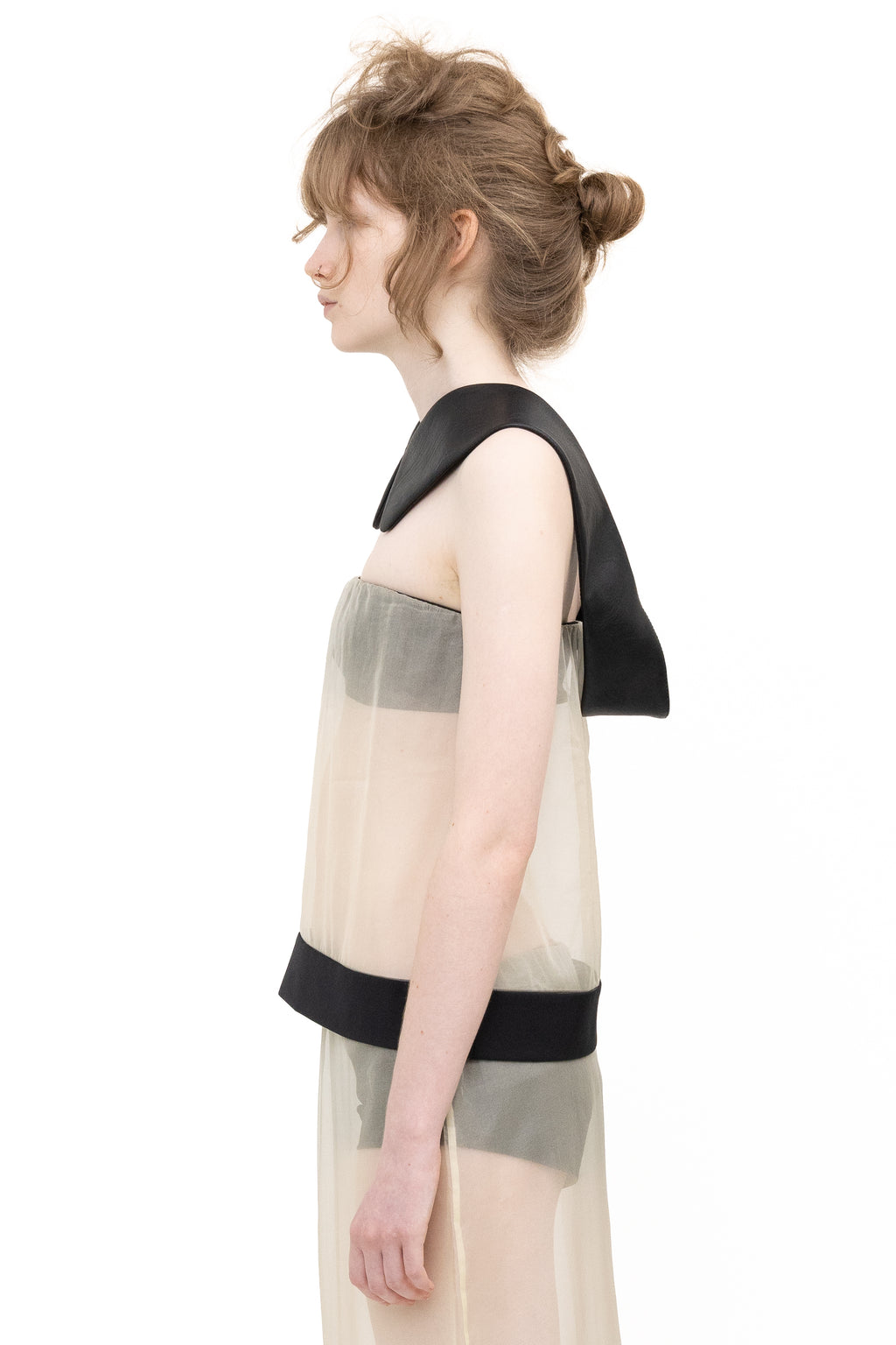ROUNDED COLLAR BLACK