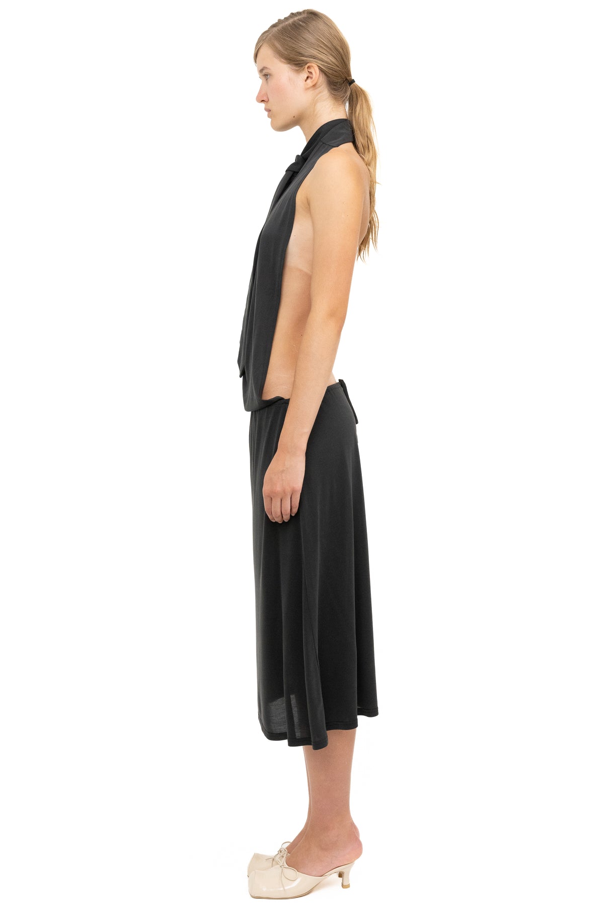 BACKLESS TIE DRESS