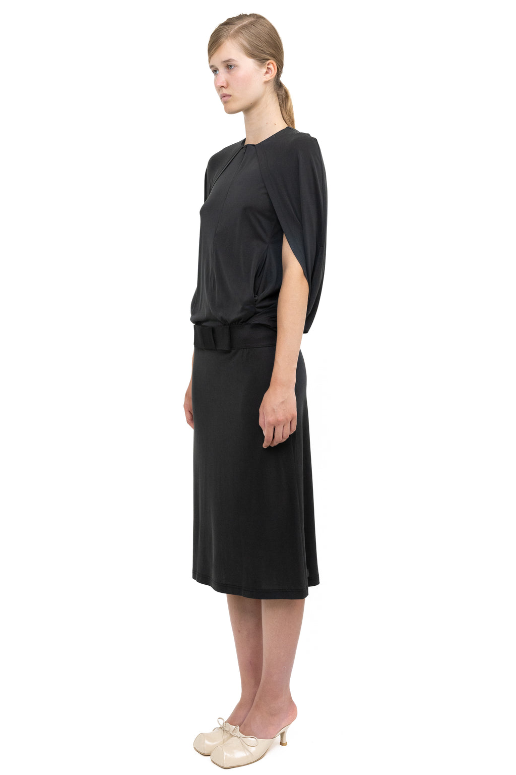 CAPE DRESS CHARCOAL