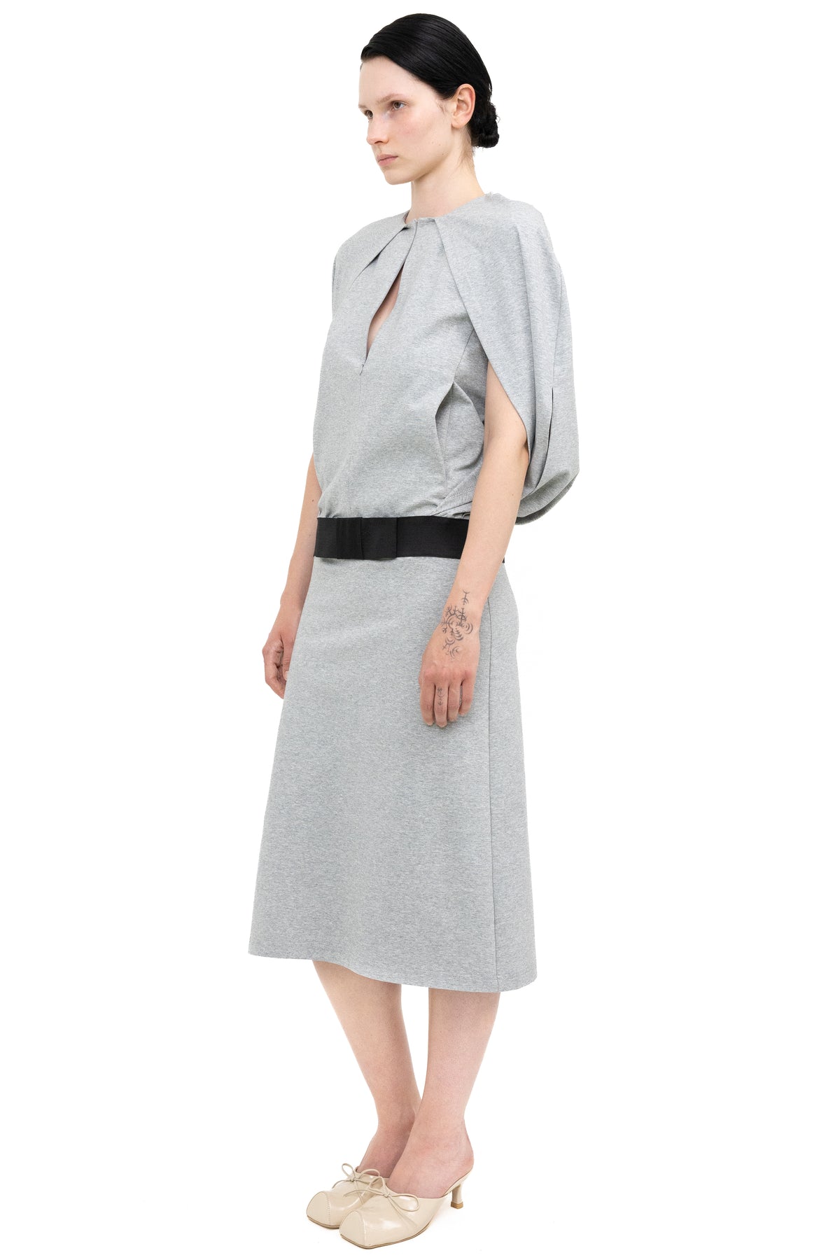 CAPE DRESS GREY