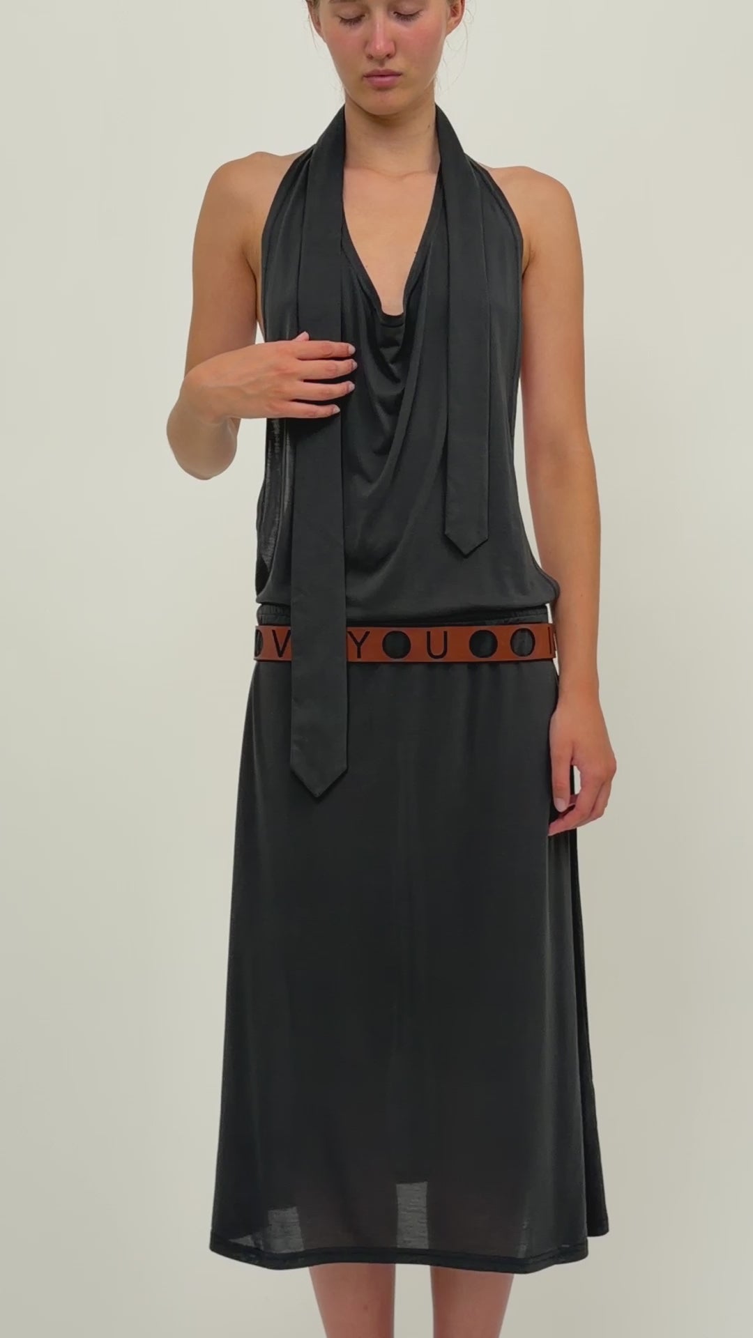 BACKLESS TIE DRESS