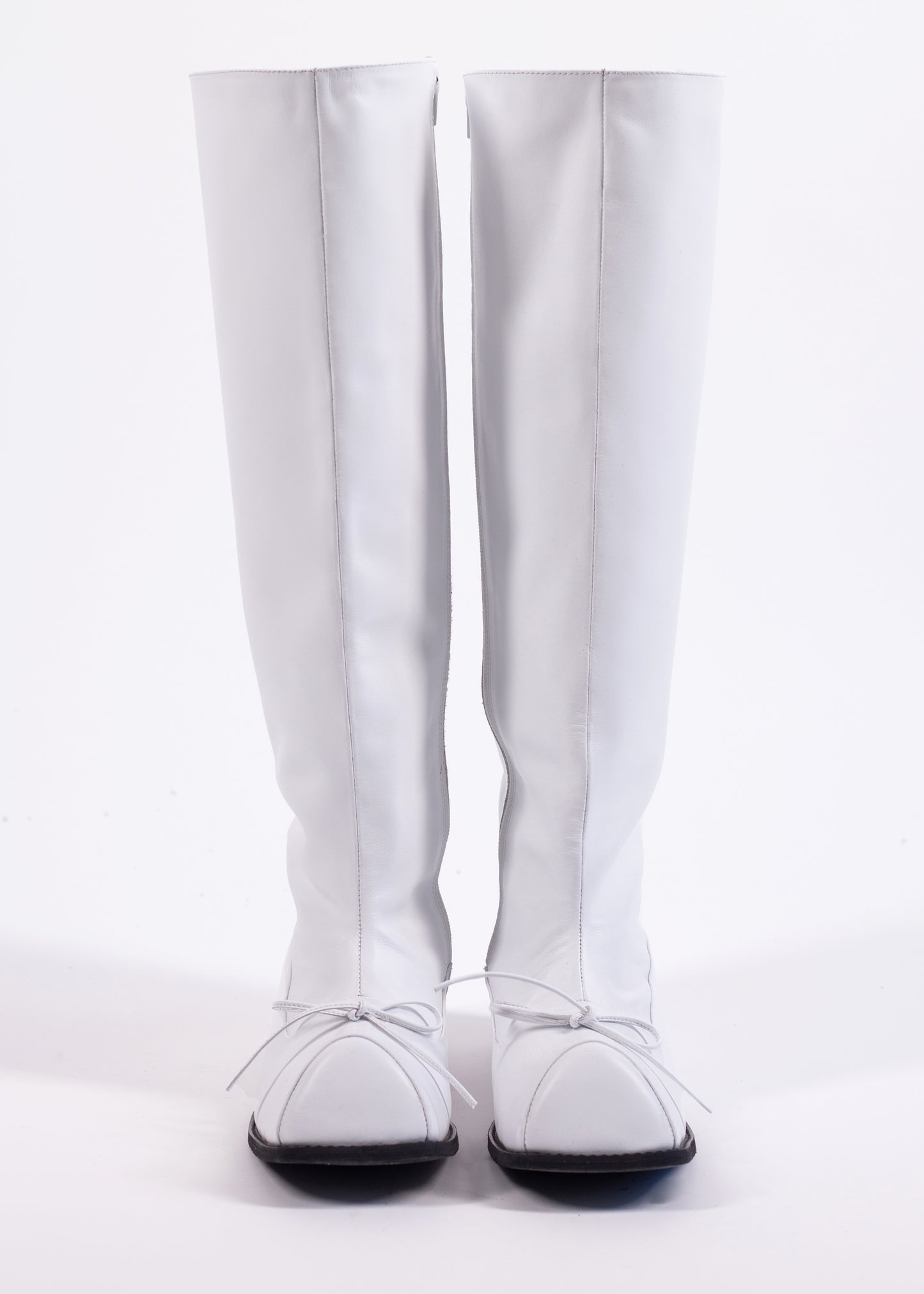 HOFA BOOTS IN WHITE